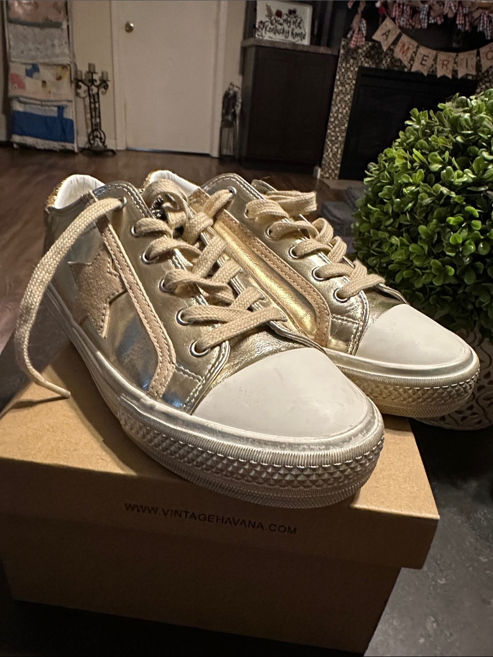 Vintage Havana Women's Gold Metallic Low-Top Sneakers with Cream Accents